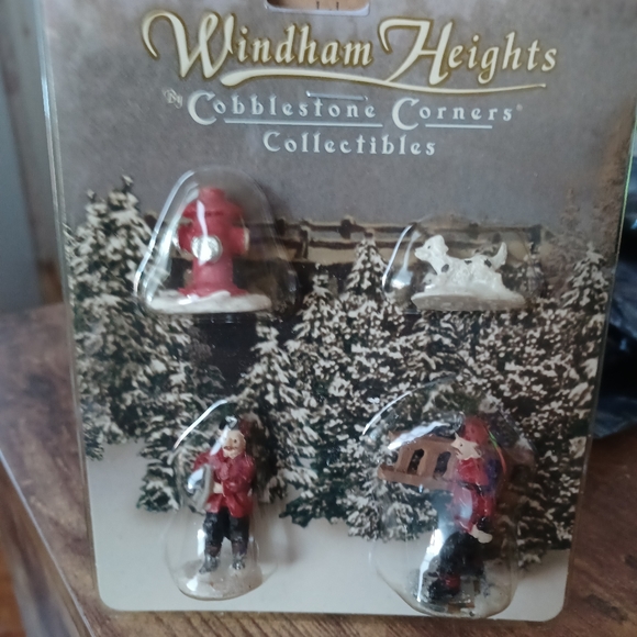 Windham heights Christmas village figurines - Picture 1 of 1